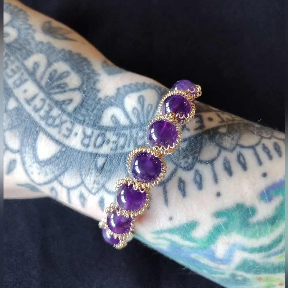 Gold Wire and Purple Stone Bracelet Adjustable NWOT - Picture 6 of 10